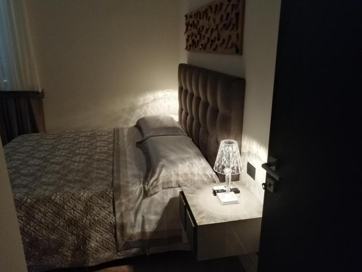 Fafgrandsuitenapoli Экстерьер фото