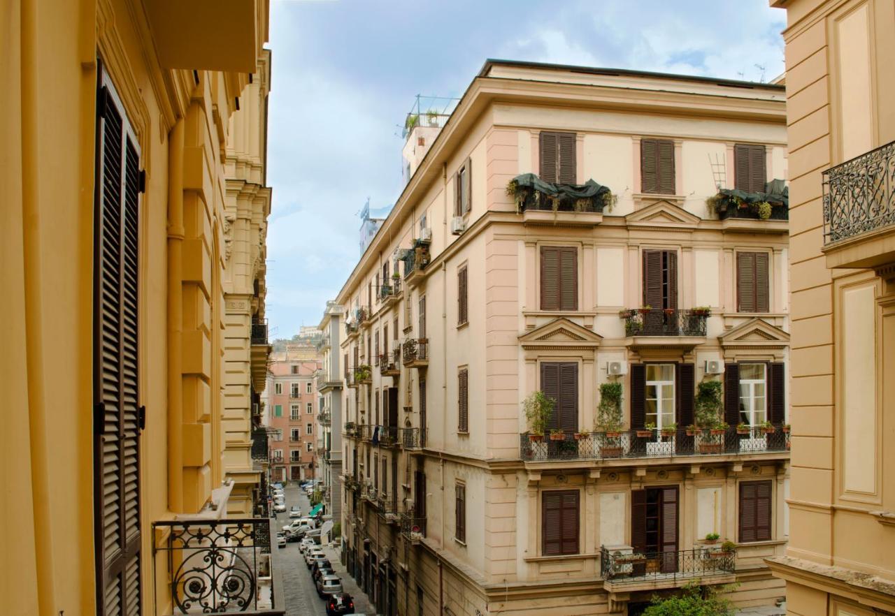 Fafgrandsuitenapoli Экстерьер фото