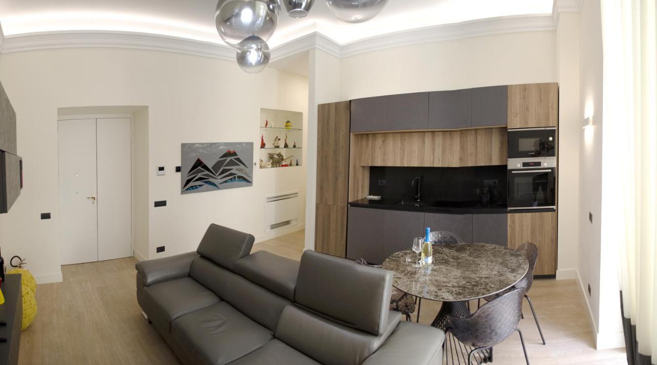 Fafgrandsuitenapoli Экстерьер фото
